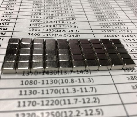 Qualität Kundenspezifische N35-N52 Neodym-Magnete für industrielle Anwendungen usine