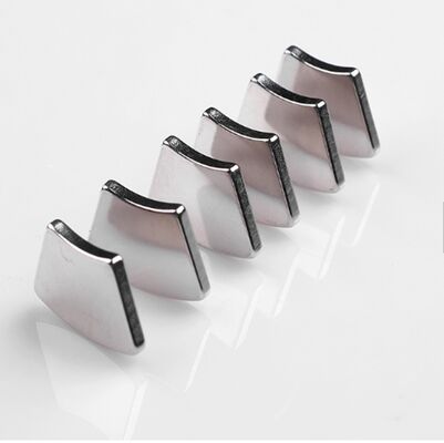 Qualität Korrosionsbeständiger, gebundener Neodym-Magnet, Magnetgüte N35 bis N52 usine