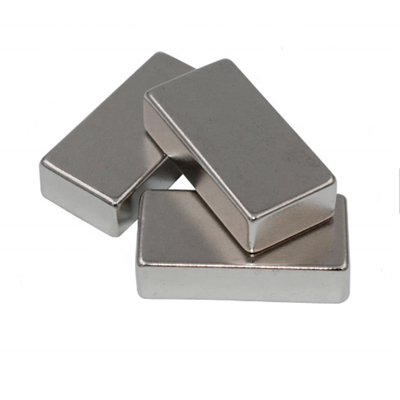 Guter Preis 60X10X3mm starkes Stangen-Neodym-dauerhafte Magneten stark Online